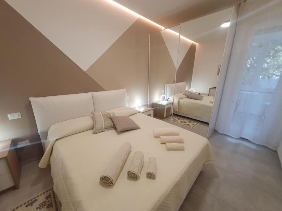 Lecci Al Mare Apartment San Vincenzo Luaran gambar