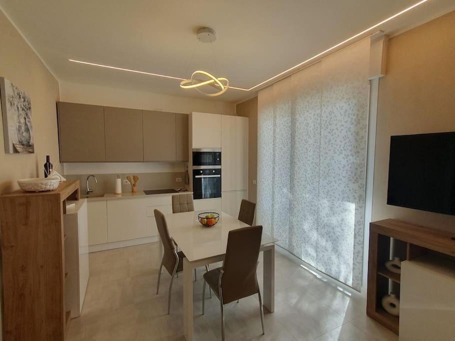 Lecci Al Mare Apartment San Vincenzo Luaran gambar