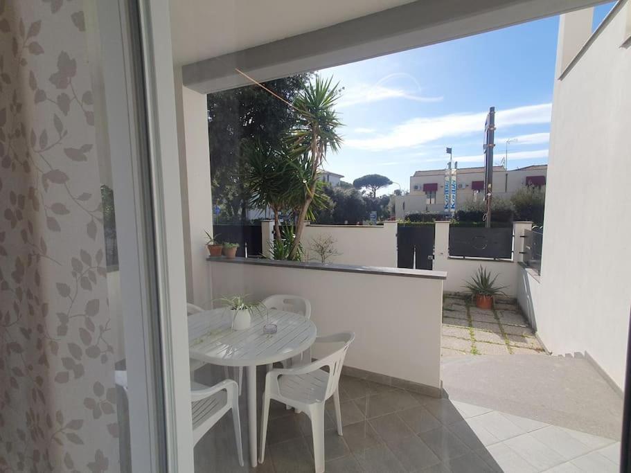 Lecci Al Mare Apartment San Vincenzo Luaran gambar
