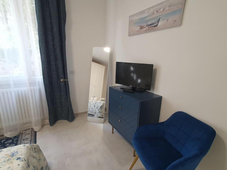 Lecci Al Mare Apartment San Vincenzo Luaran gambar
