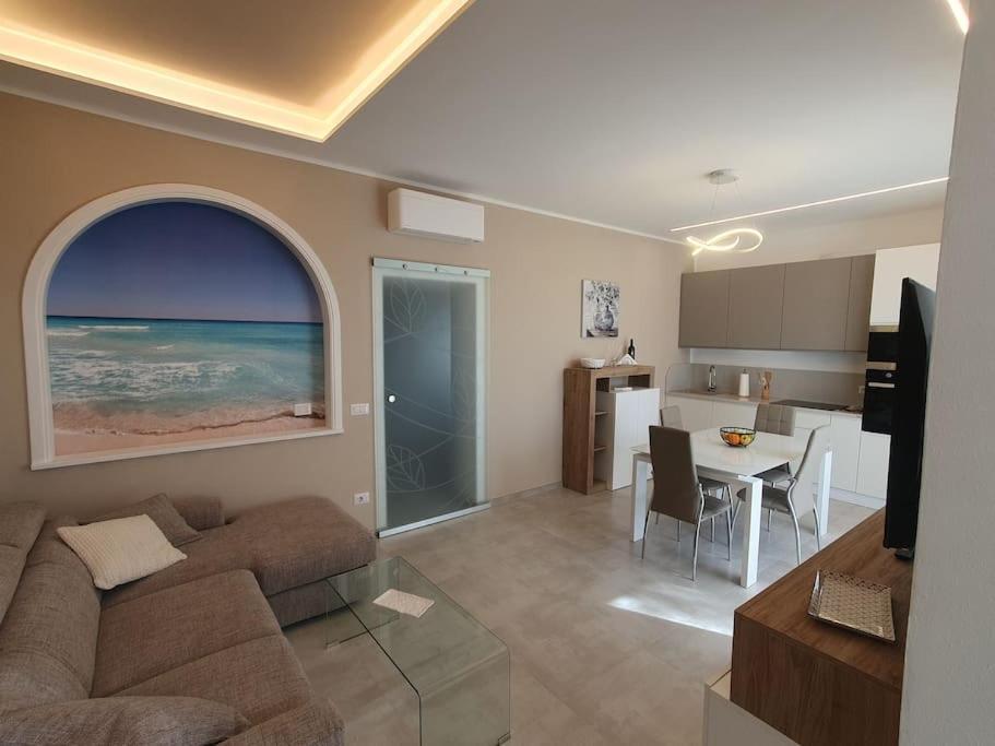Lecci Al Mare Apartment San Vincenzo Luaran gambar