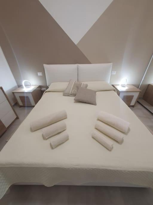 Lecci Al Mare Apartment San Vincenzo Luaran gambar