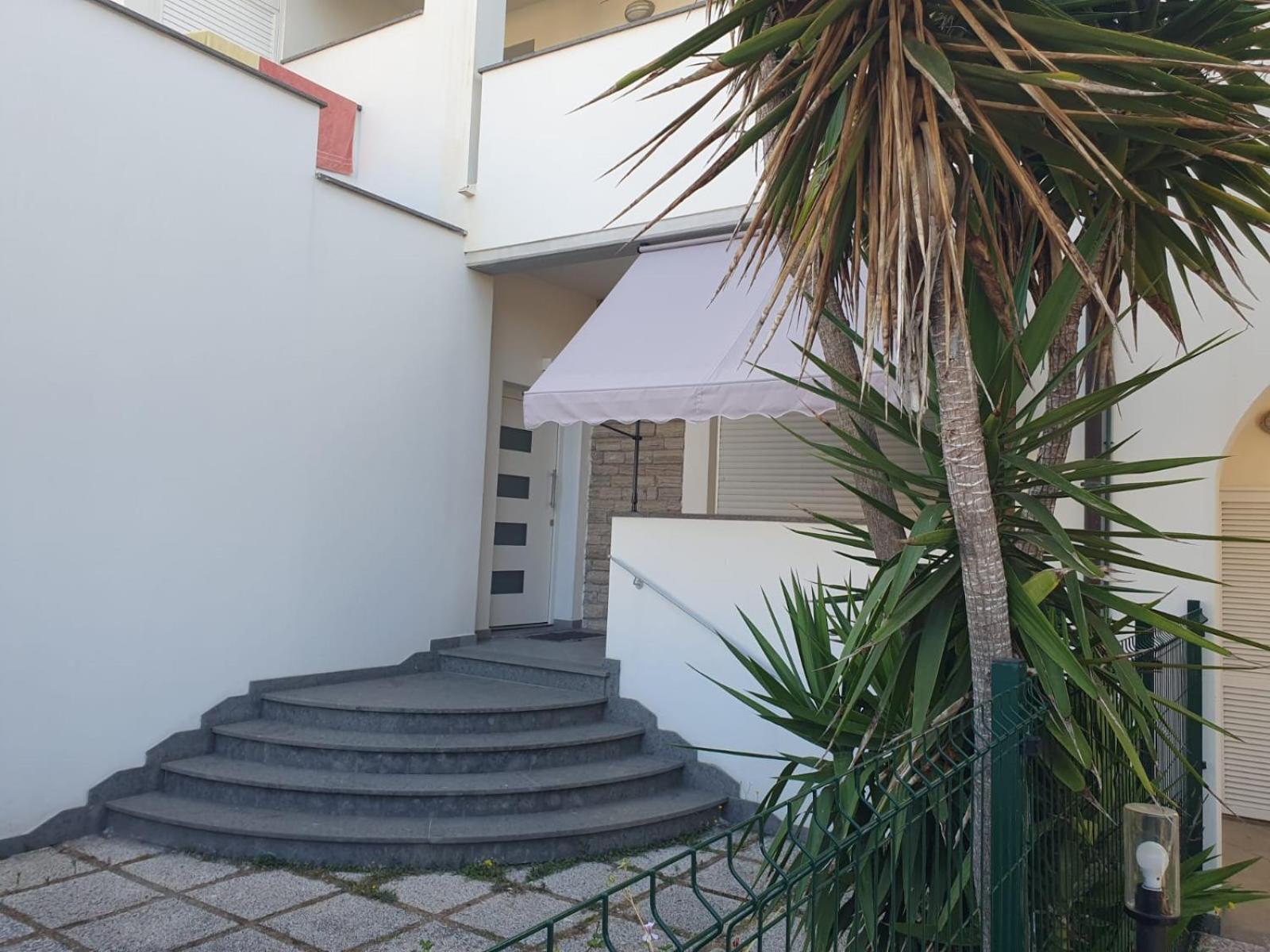 Lecci Al Mare Apartment San Vincenzo Luaran gambar